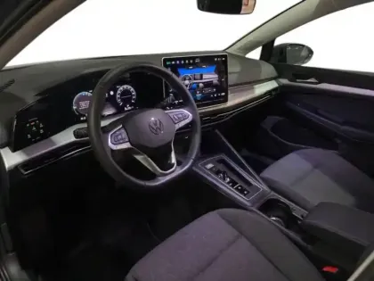 Photo 8 Volkswagen Golf 1.5 eHybrid 204 DSG6 VW Edition