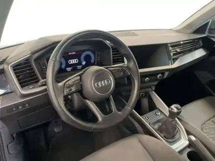 Photo 8 Audi A1 25 TFSI 95 ch BVM5 Advanced