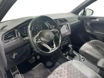 Photo 8 Volkswagen Tiguan 1.4 eHybrid 245ch DSG6 R-Line