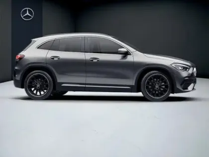 Photo 16 Mercedes GLA 200