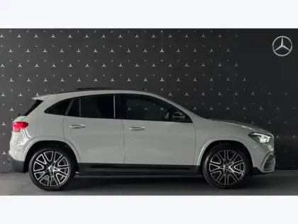 Photo 5 Mercedes GLA 200 AMG Exclusive Design