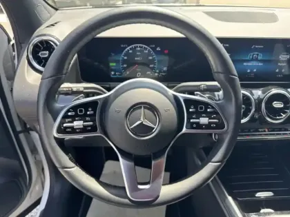 Photo 10 Mercedes GLA 250 e Progressive Line
