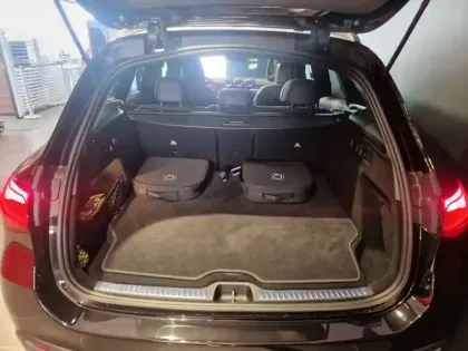 Photo 29 Mercedes GLC  300 de 4MATIC AMG LINE