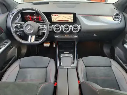 Photo 16 Mercedes GLA 200 d AMG Line