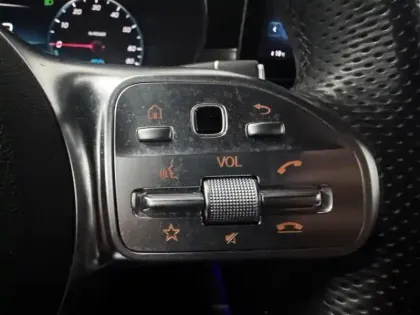Photo 15 Mercedes GLC  300de 4MATIC SUV AMG Line