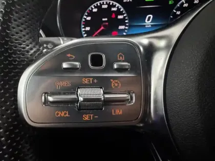 Photo 14 Mercedes GLC  300de 4MATIC SUV AMG Line