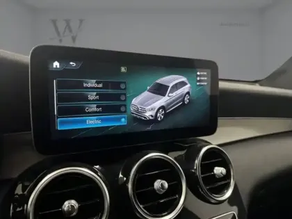 Photo 11 Mercedes GLC  300de 4MATIC SUV AMG Line