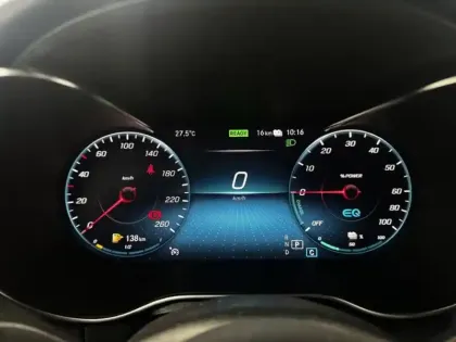 Photo 13 Mercedes GLC  300de 4MATIC SUV AMG Line