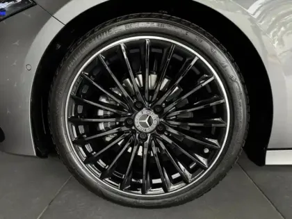 Photo 8 Mercedes Classe A 200 AMG Line