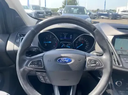 Photo 6 Ford Kuga 2.0 TDCi 150ch Stop&Start Titanium 4x2 Euro6.2