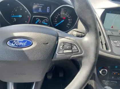 Photo 20 Ford Kuga 2.0 TDCi 150ch Stop&Start Titanium 4x2 Euro6.2