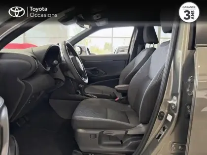 Photo 10 Toyota Yaris  Cross 116h Design Pack Cargo