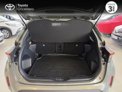 Photo 9 Toyota Yaris  Cross 116h Design Pack Cargo