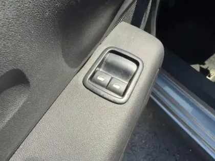 Photo 6 Citroën C3  Sté 1.2 PureTech 83ch S&S Feel Nav