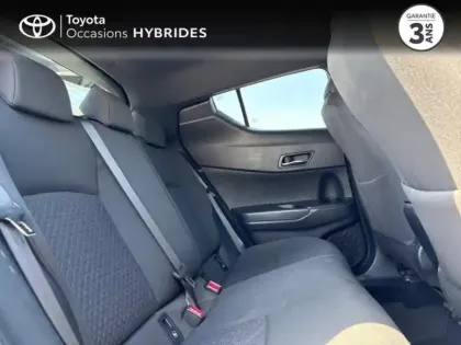 Photo 6 Toyota C-HR  2.0 Hybride 184ch Design Ultimate E-CVT