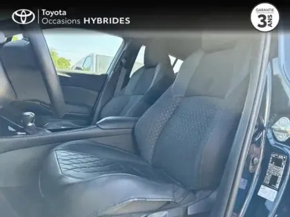Photo 10 Toyota C-HR  2.0 Hybride 184ch Design Ultimate E-CVT