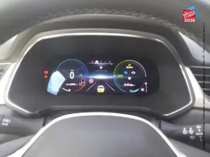 Photo 11 Renault Captur  1.6 E-Tech hybride rechargeable 160ch Intens -21