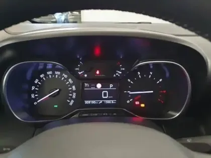 Photo 12 Citroën C3 Aircross  1.2 PureTech 130ch S&S PLUS Automatique