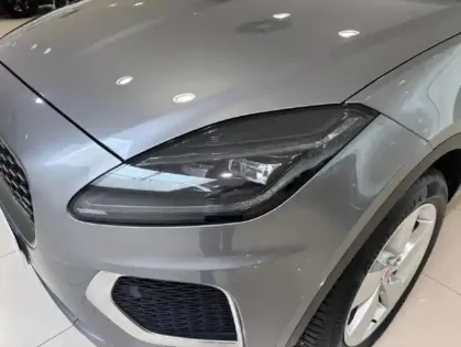 Photo 12 Jaguar E-Pace  P300e PHEV R-Dynamic SE BVA AWD