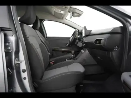 Photo 14 Dacia Jogger  1.6 hybrid 140ch Extreme+ 7 places -24