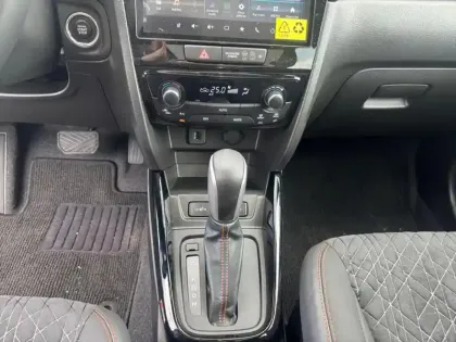 Photo 26 Suzuki Vitara  1.4 Boosterjet Hybrid 110ch Xplore Auto