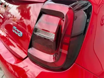 Photo 14 Fiat 500  e 118ch Icône