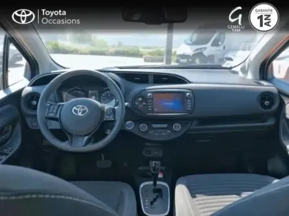 Photo 7 Toyota Yaris  100h Dynamic 5p
