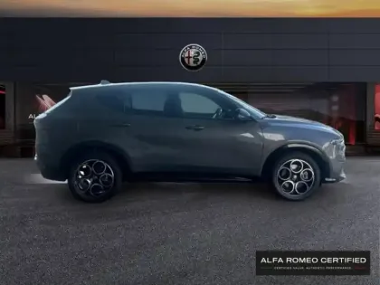 Photo 5 Alfa Romeo Tonale  1.5 Ibrida 175ch TI TCT