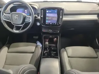 Photo 11 Volvo XC40  B3 163ch Plus DCT 7