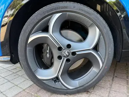 Photo 15 Alfa Romeo Tonale  1.5 Ibrida 175ch Sport Speciale TCT