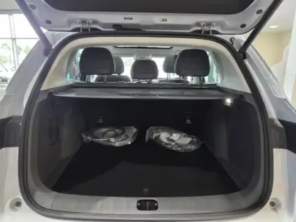 Photo 13 Leapmotor B10  REEV 218ch 18,8 kWh Design