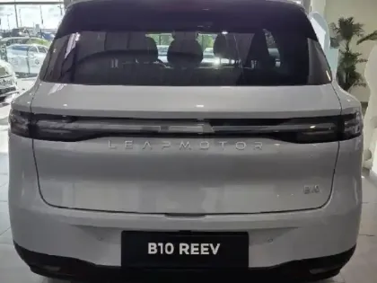 Photo 5 Leapmotor B10  REEV 218ch 18,8 kWh Design