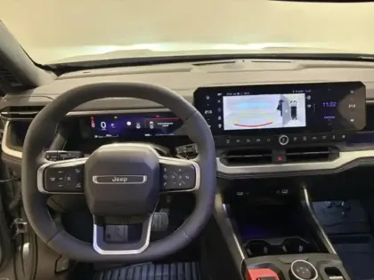 Photo 10 Jeep Compass  1.2 Turbo T3 145ch e-Hybrid First Edition BVR6