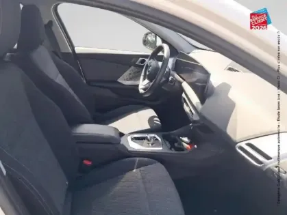 Photo 19 BMW Serie 1 Série 1 120dA 163ch M Sport Design DKG7 Camera GPS