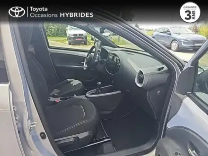 Photo 5 Toyota Aygo  X 116h Graphic