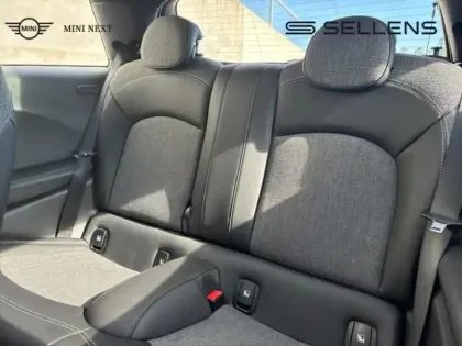 Photo 7 Mini Mini  Cooper 136ch Edition Premium Plus BVA7