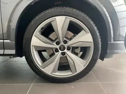 Photo 9 Audi Q2  35 TDI 150ch S line Plus S tronic 7