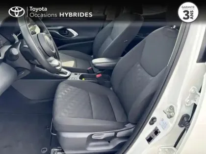 Photo 10 Toyota Yaris  116h Dynamic 5p MC24