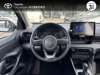 Photo 8 Toyota Yaris  116h Dynamic 5p MC24
