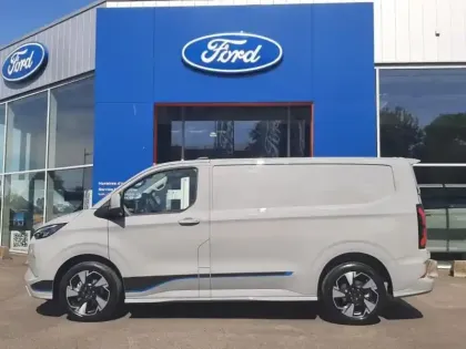 Photo 8 Ford Custom Transit  Fg 320 L1H1 2.5 Duratec 232ch Hybride rechargeable Sport CVT