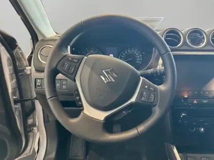 Photo 8 Suzuki Vitara  1.4 Boosterjet Hybrid 110ch Style MY25