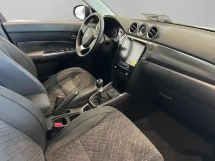 Photo 10 Suzuki Vitara  1.4 Boosterjet Hybrid 110ch Style MY25