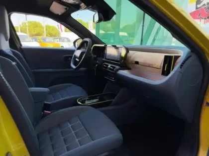 Photo 11 Fiat Panda Grande  Electrique 113ch La Prima