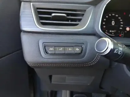 Photo 10 Renault Captur  1.3 TCe 140ch FAP Initiale Paris EDC -21B
