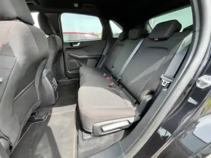 Photo 11 Ford Kuga  2.5 Duratec 180ch Hybrid FlexiFuel ST-Line Powershift