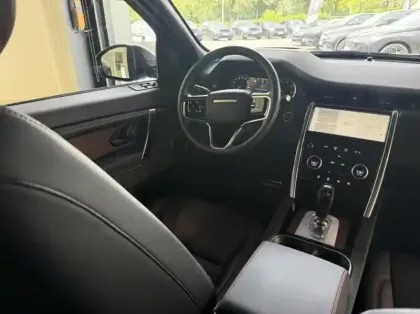 Photo 8 Land rover Discovery Sport  P300e R-Dynamic SE AWD BVA