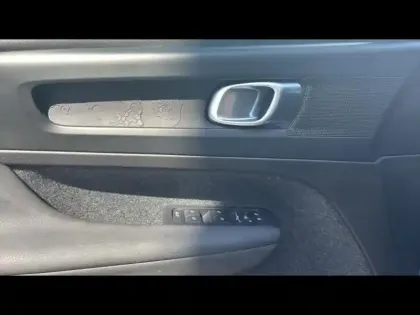 Photo 13 Volvo C40  Recharge 231ch Start