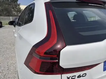 Photo 7 Volvo Xc60  T6 Hybride Rechargeable 335ch Black Edition Geartronic 8 AWD