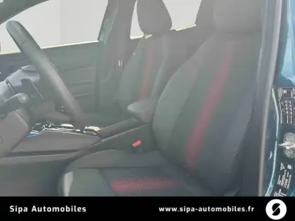 Photo 10 Alfa Romeo Junior  1.2 Ibrida 145 ch e-DCT6 Q4
