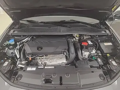 Photo 25 Peugeot 408  PHEV 225 e-EAT8